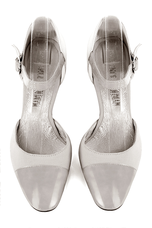 Pearl grey women's open side shoes, with an instep strap. Round toe. Medium block heels. Top view - Florence KOOIJMAN
